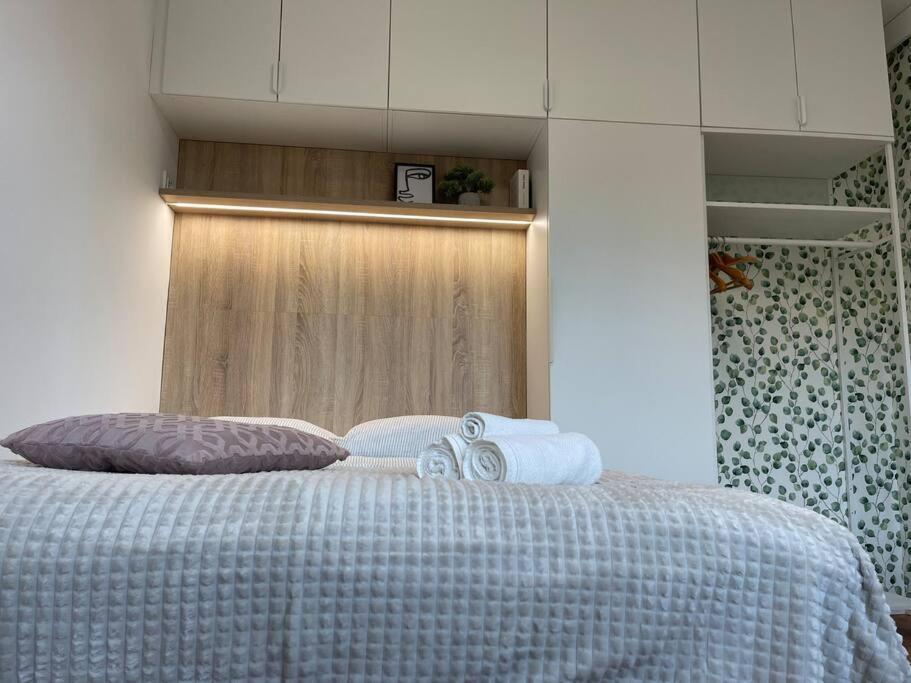 Studio With A View On City Center Park มาริบอร์ ภายนอก รูปภาพ